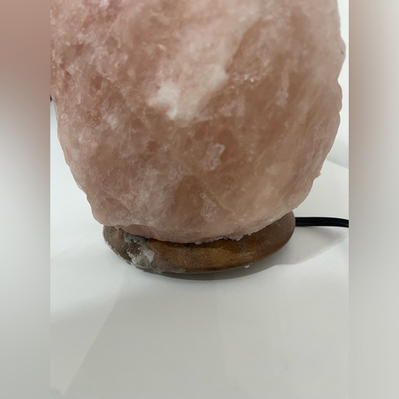 Himalayan Crystal Salt Lamp - Picture 3 of 9